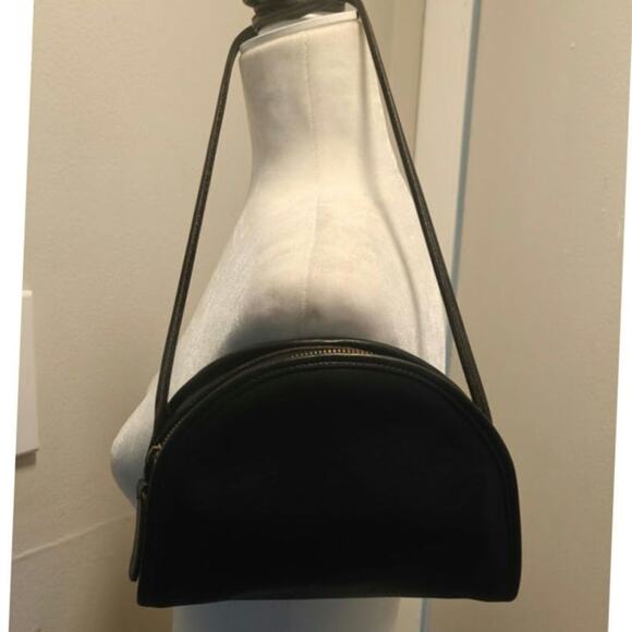 Vintage black Coach rare Half moon Kimball zip crossbody - Picture 3 of 10